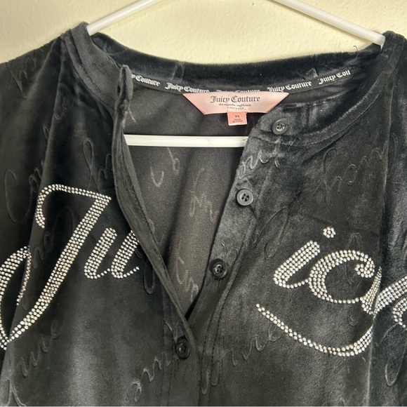 Juicy Couture Black Velour set - Picture 2 of 4